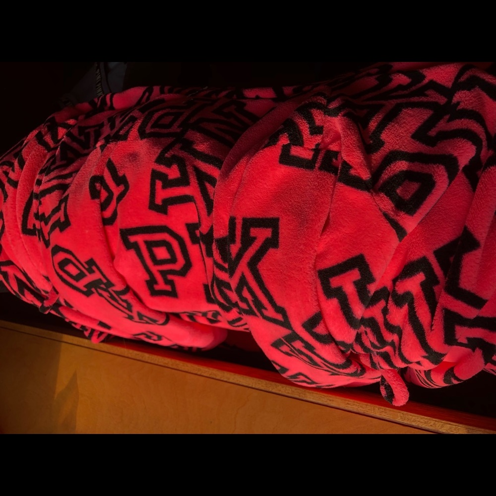 Cute robe - Picture 3 of 3
